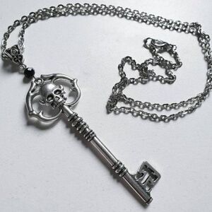 Brand New Silver Skull Key Necklace